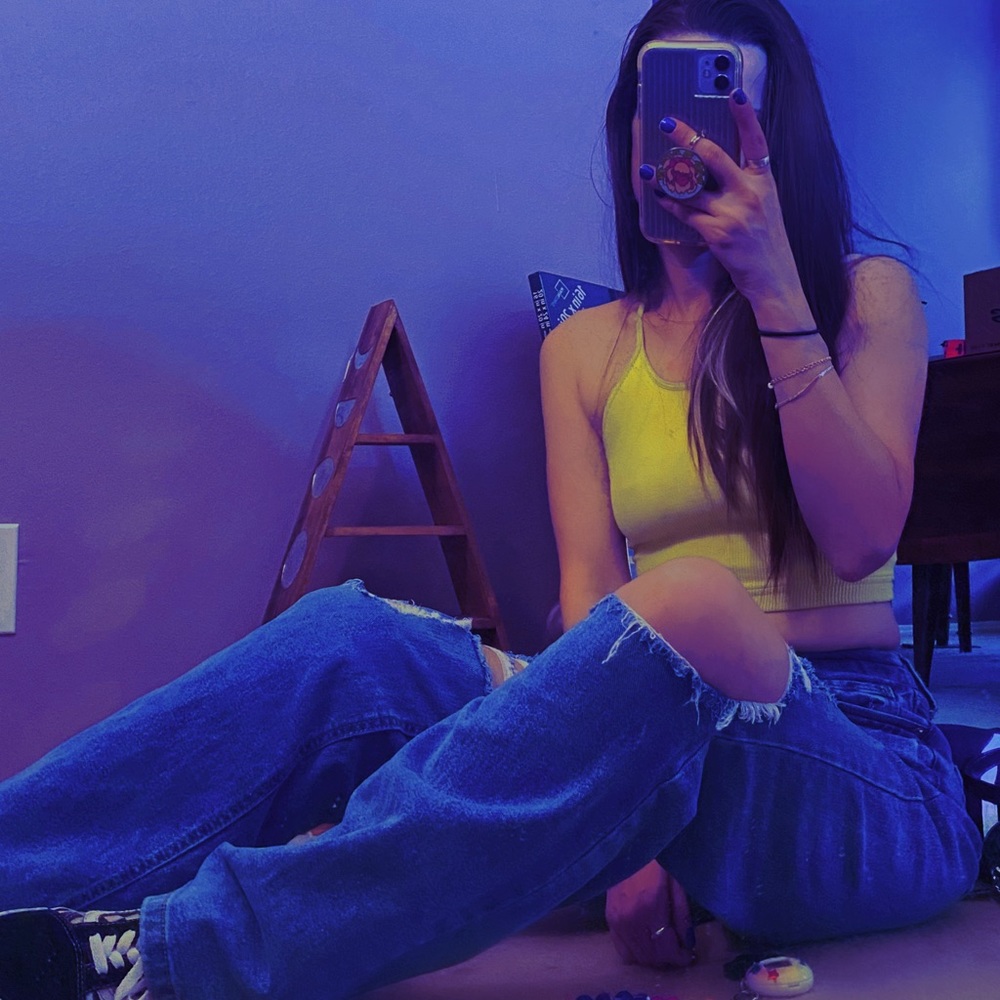 ✰ - Picture 2 of 2